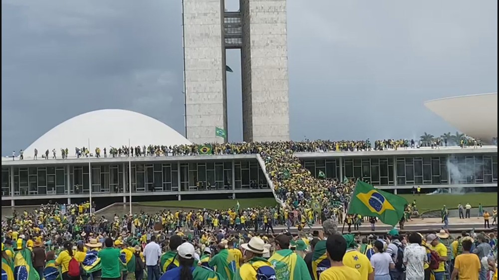 da-capitol-hill-a-brasilia:-anatomia-di-due-assedi-alla-democrazia