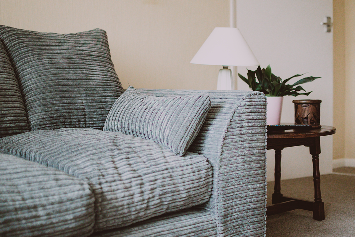 cuscini-personalizzati-per-il-proprio-divano:-quali-scegliere-|-donnemagazine.it
