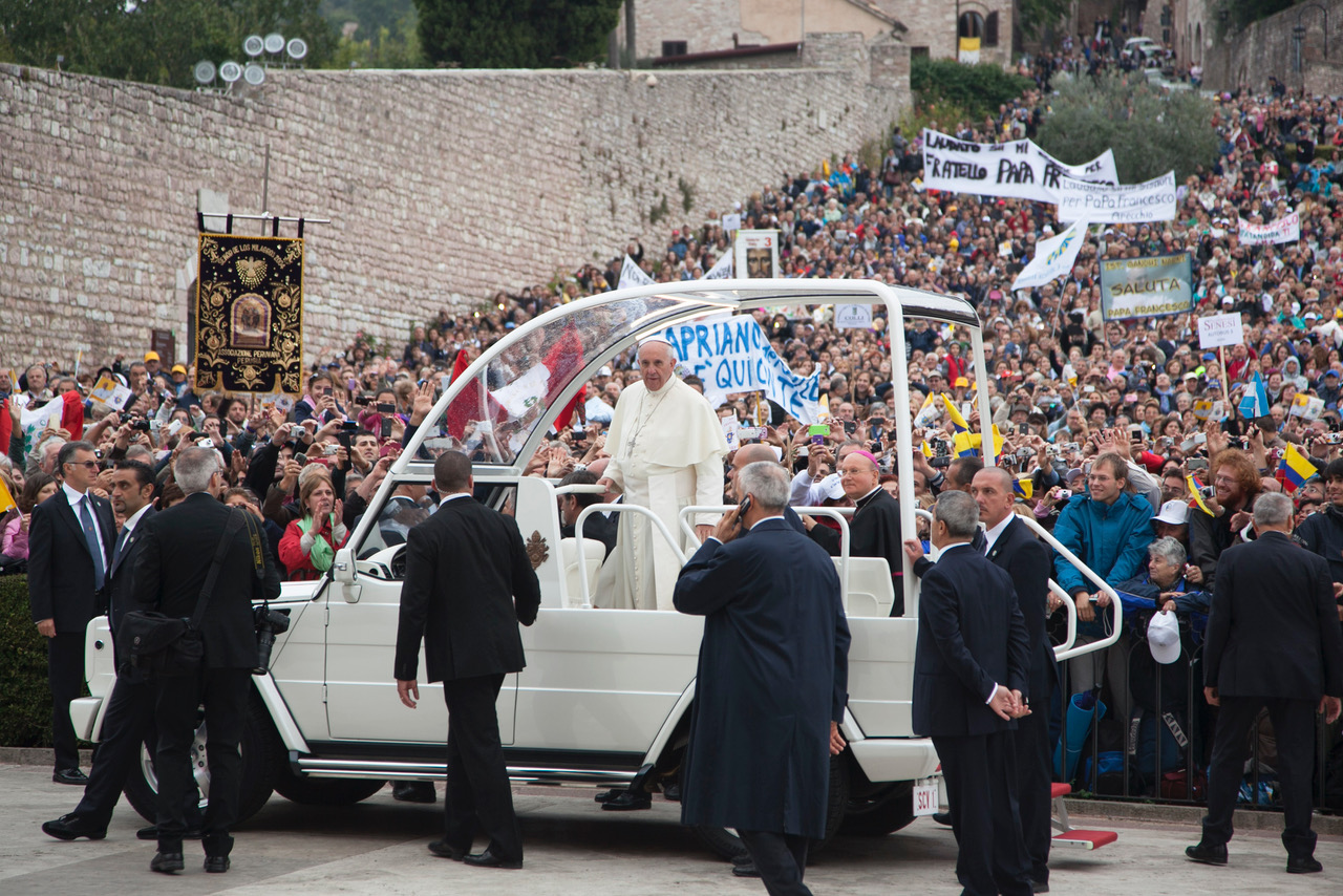 papa-francesco-festeggia-10-anni-di-pontificato-(foto)